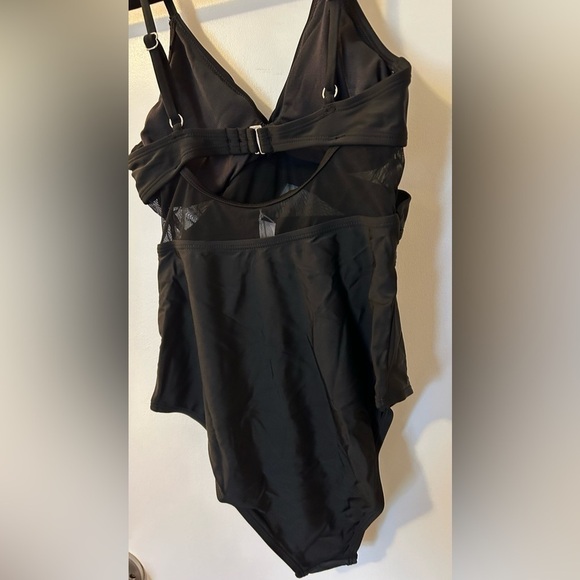 Cupshe Sz XS Black Cross Over See Through One Piece Swim Bathing Suit NWT - Picture 7 of 16